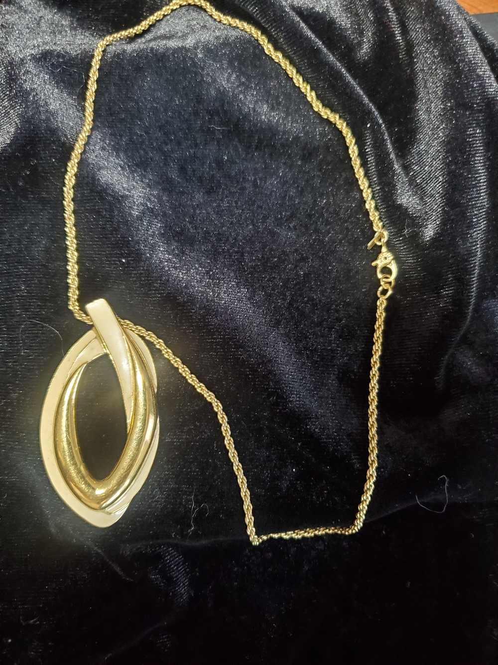 Monet  Pendant Necklace 1980's Cream & Gold Vintage Pendant  on Twisted Chain